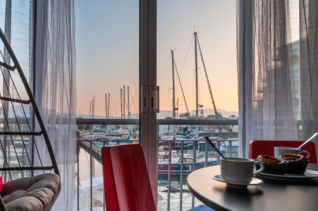 Estudio En 1ª Linea Con Vistas Al Puerto Deportivo By Insidehome Empuriabrava Eksteriør billede